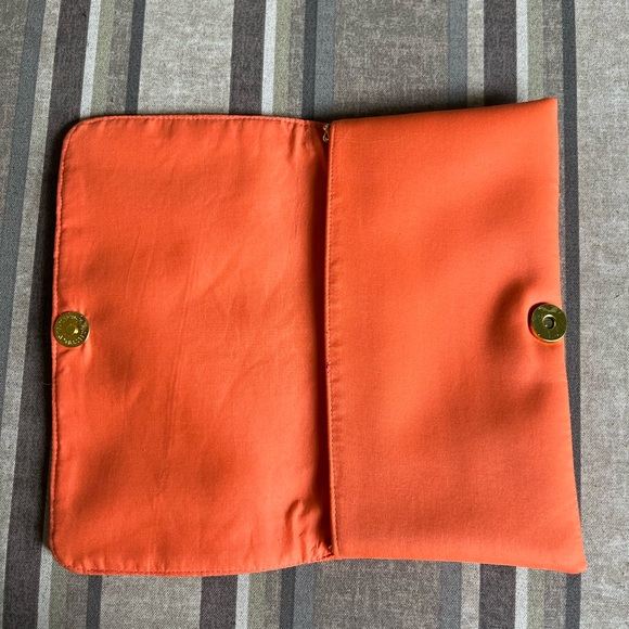 Shiraleah  beaded orange clutch - Picture 5 of 5